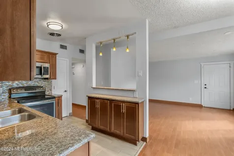 1736 Louvre Drive Jacksonville FL 32221