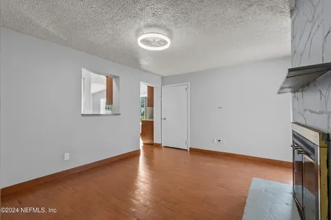1736 Louvre Drive Jacksonville FL 32221