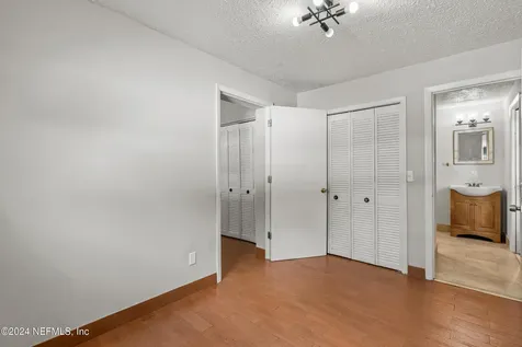 1736 Louvre Drive Jacksonville FL 32221