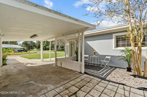 1736 Louvre Drive Jacksonville FL 32221