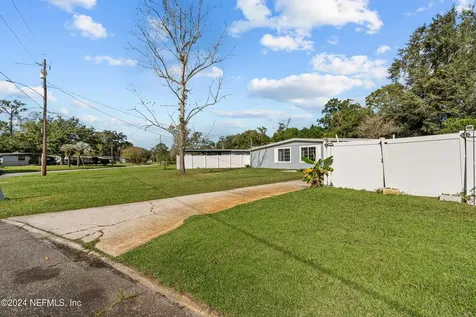 1736 Louvre Drive Jacksonville FL 32221