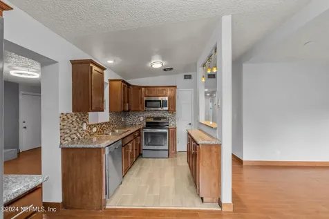 1736 Louvre Drive Jacksonville FL 32221