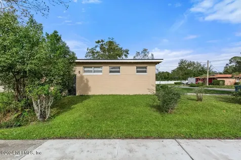 6608 Gillislee Drive W Jacksonville FL 32209