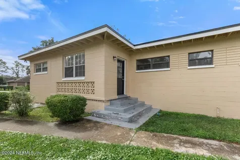 6608 Gillislee Drive W Jacksonville FL 32209