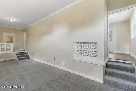 6608 Gillislee Drive W Jacksonville FL 32209
