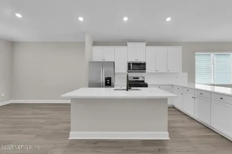 3979 Gareys Ferry Way Middleburg FL 32068