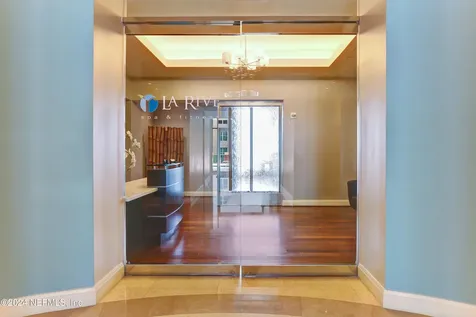 1431 Riverplace Boulevard Jacksonville FL 32207