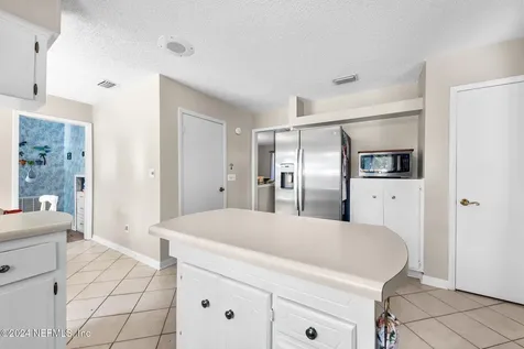 14022 Fiesta Circle Jacksonville FL 32225