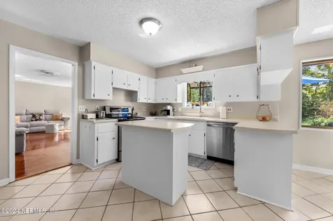 14022 Fiesta Circle Jacksonville FL 32225