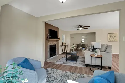 10583 Gailwood Circle E Jacksonville FL 32218