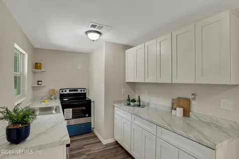 10583 Gailwood Circle E Jacksonville FL 32218