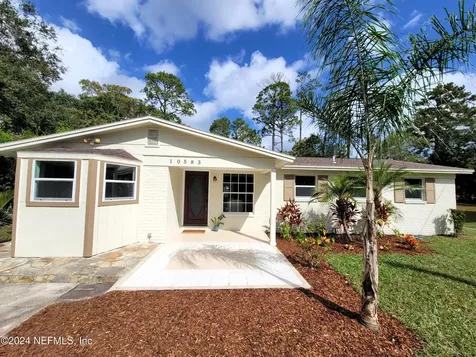 10583 Gailwood Circle E Jacksonville FL 32218