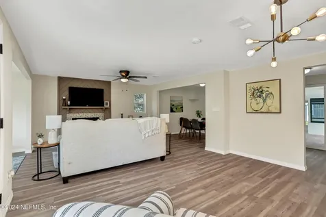 10583 Gailwood Circle E Jacksonville FL 32218