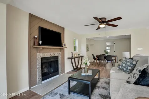 10583 Gailwood Circle E Jacksonville FL 32218