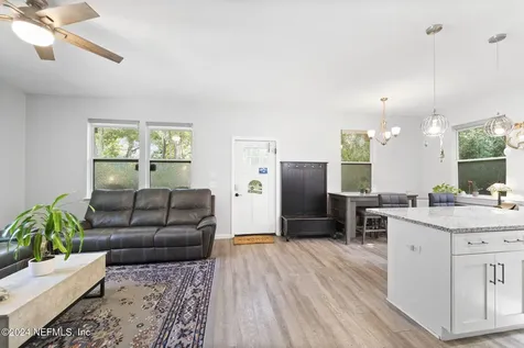 24 Arenta Street St. Augustine FL 32084