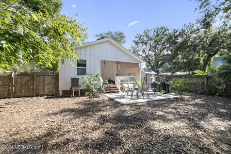 24 Arenta Street St. Augustine FL 32084