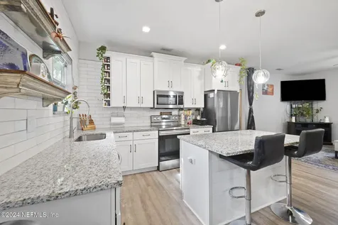 24 Arenta Street St. Augustine FL 32084