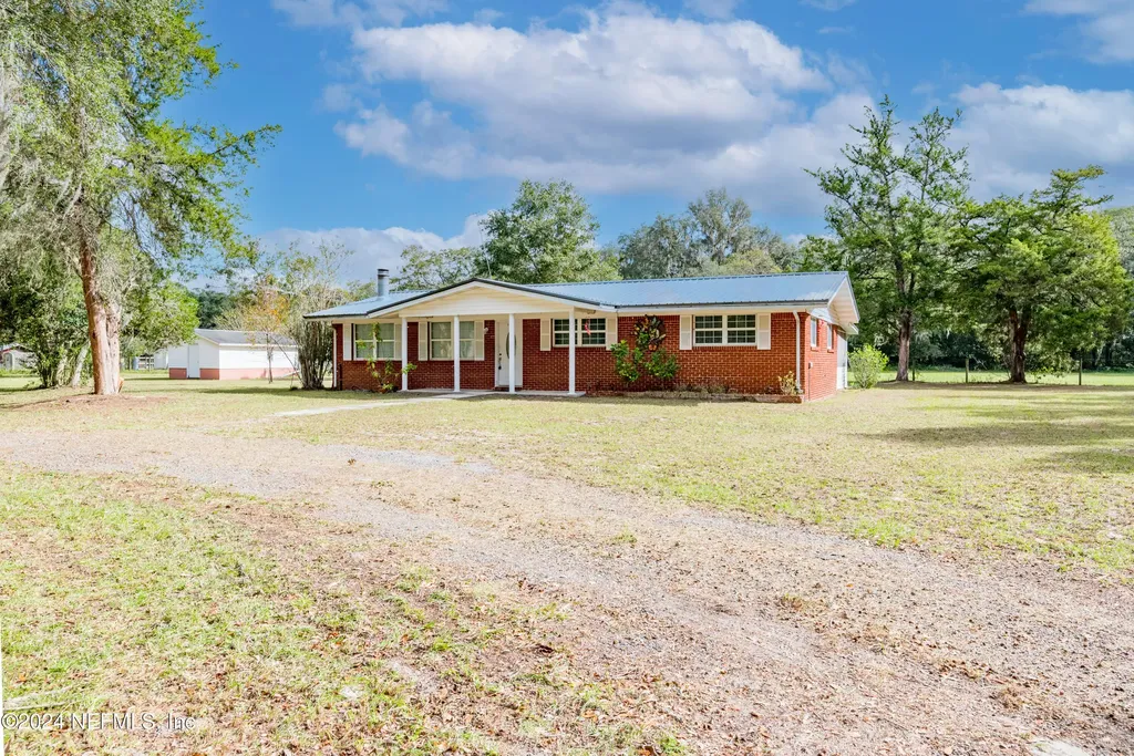10341 SW 66th Avenue Hampton FL 32044