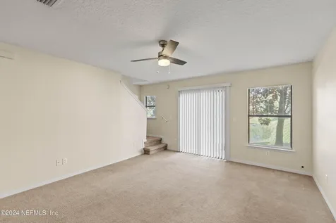 7721 Highchair Lane Jacksonville FL 32210