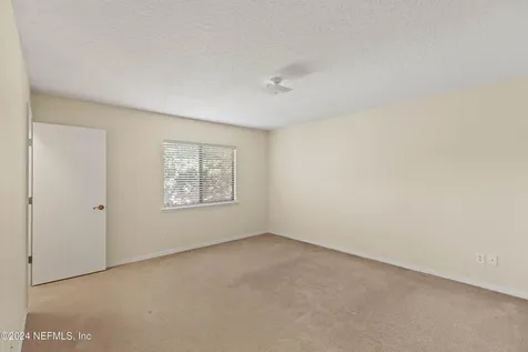 7721 Highchair Lane Jacksonville FL 32210