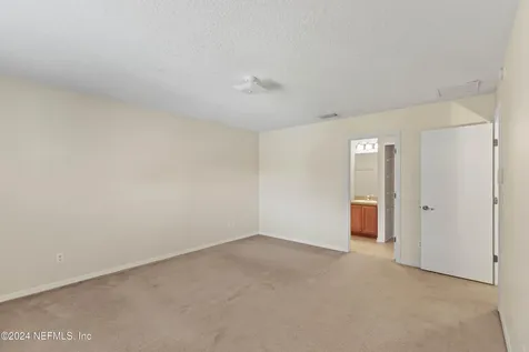 7721 Highchair Lane Jacksonville FL 32210