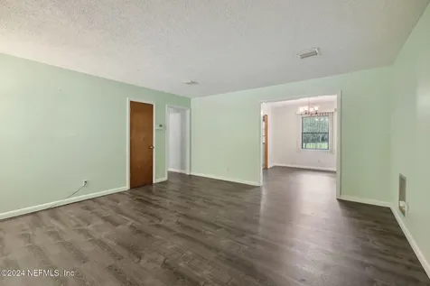 5614 Norde Drive W Jacksonville FL 32244
