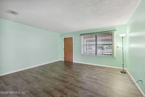5614 Norde Drive W Jacksonville FL 32244