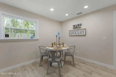 8684 Bishopswood Drive Jacksonville FL 32244