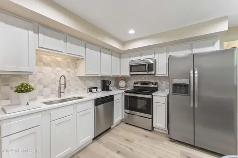 8684 Bishopswood Drive Jacksonville FL 32244