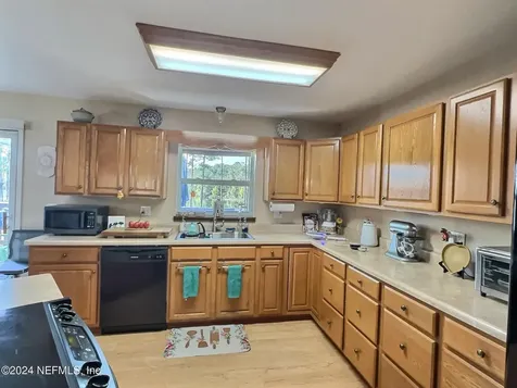117 Palmetto Road Georgetown FL 32139
