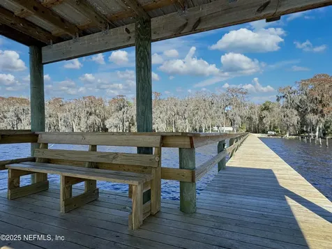 136 Helen Avenue Georgetown FL 32139