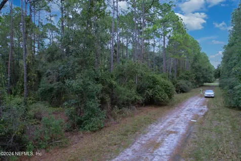 136 Helen Avenue Georgetown FL 32139