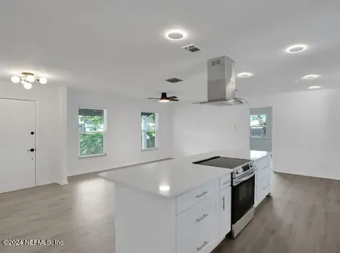 8245 Ireland Drive Jacksonville FL 32244