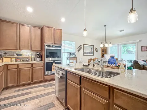 6541 Sandler Lakes Drive Jacksonville FL 32222