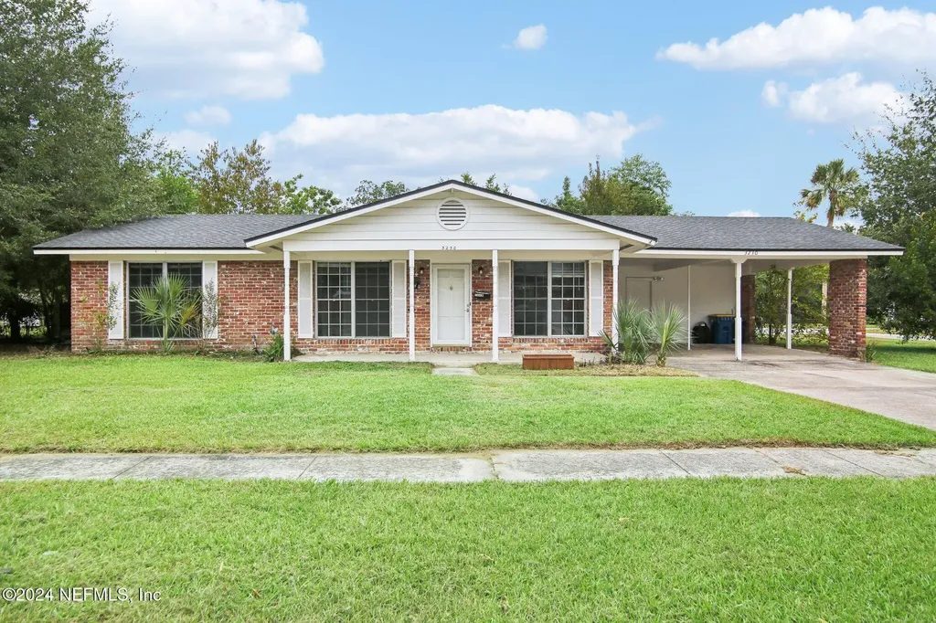 3230 Greenholly Drive W Jacksonville FL 32277