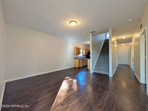 8496 India Avenue Jacksonville FL 32211