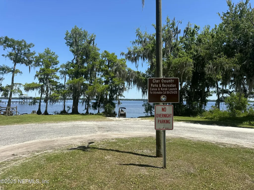 5287 Deer Island Road Green Cove Springs FL 32043