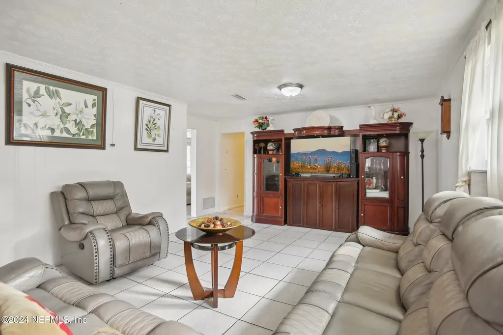 5816 Moncrief Road Jacksonville FL 32209