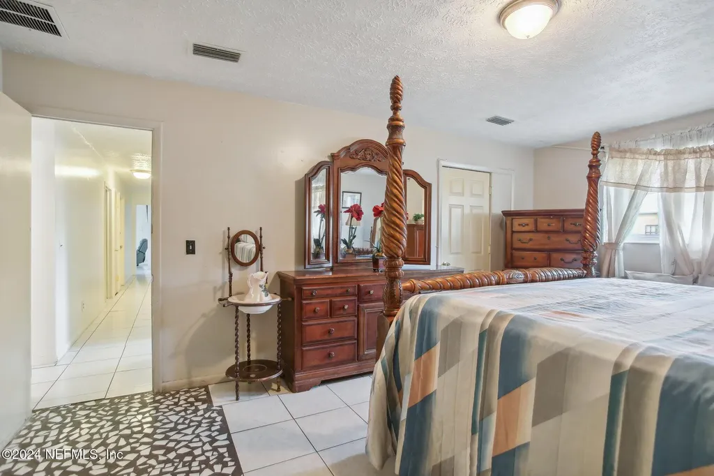 5816 Moncrief Road Jacksonville FL 32209