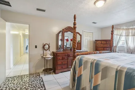 5816 Moncrief Road Jacksonville FL 32209