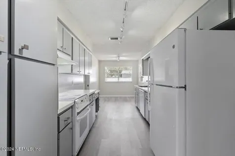 916 Grove Park Court Jacksonville FL 32216