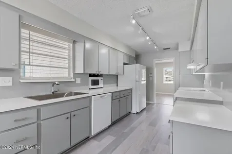 916 Grove Park Court Jacksonville FL 32216