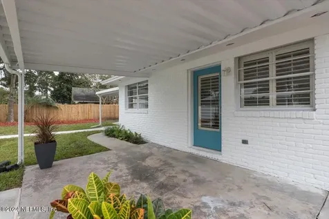 916 Grove Park Court Jacksonville FL 32216