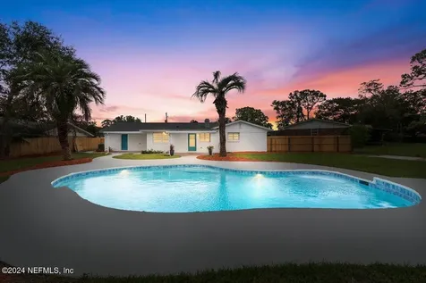 916 Grove Park Court Jacksonville FL 32216