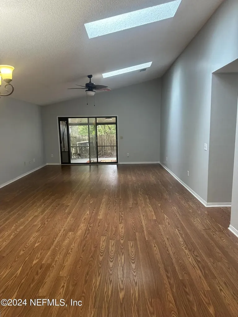 8245 Lake Woodbourne Drive E Jacksonville FL 32217