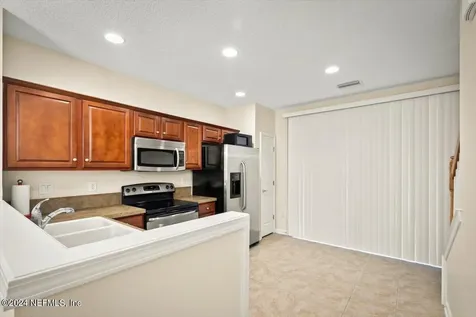 8121 Summer Palm Court Jacksonville FL 32256