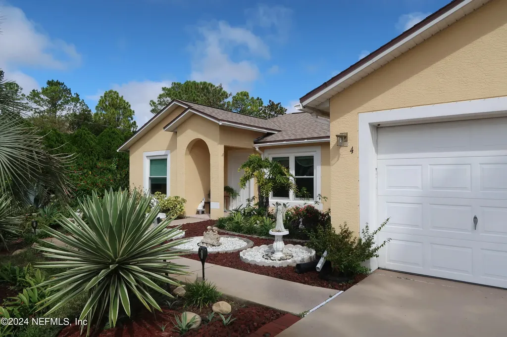 4 Seven Oaks Place Palm Coast FL 32164