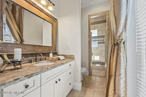 5250 Commissioners Drive Jacksonville FL 32224