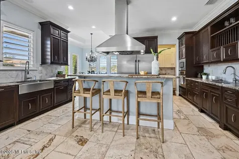 5250 Commissioners Drive Jacksonville FL 32224