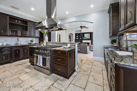 5250 Commissioners Drive Jacksonville FL 32224